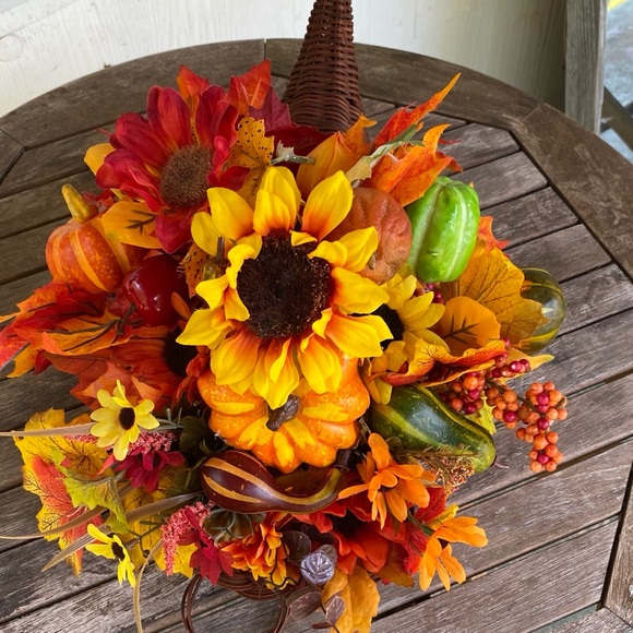 Fall Holiday Cornucopia Handmade tabletop or hang - Picture 4 of 6